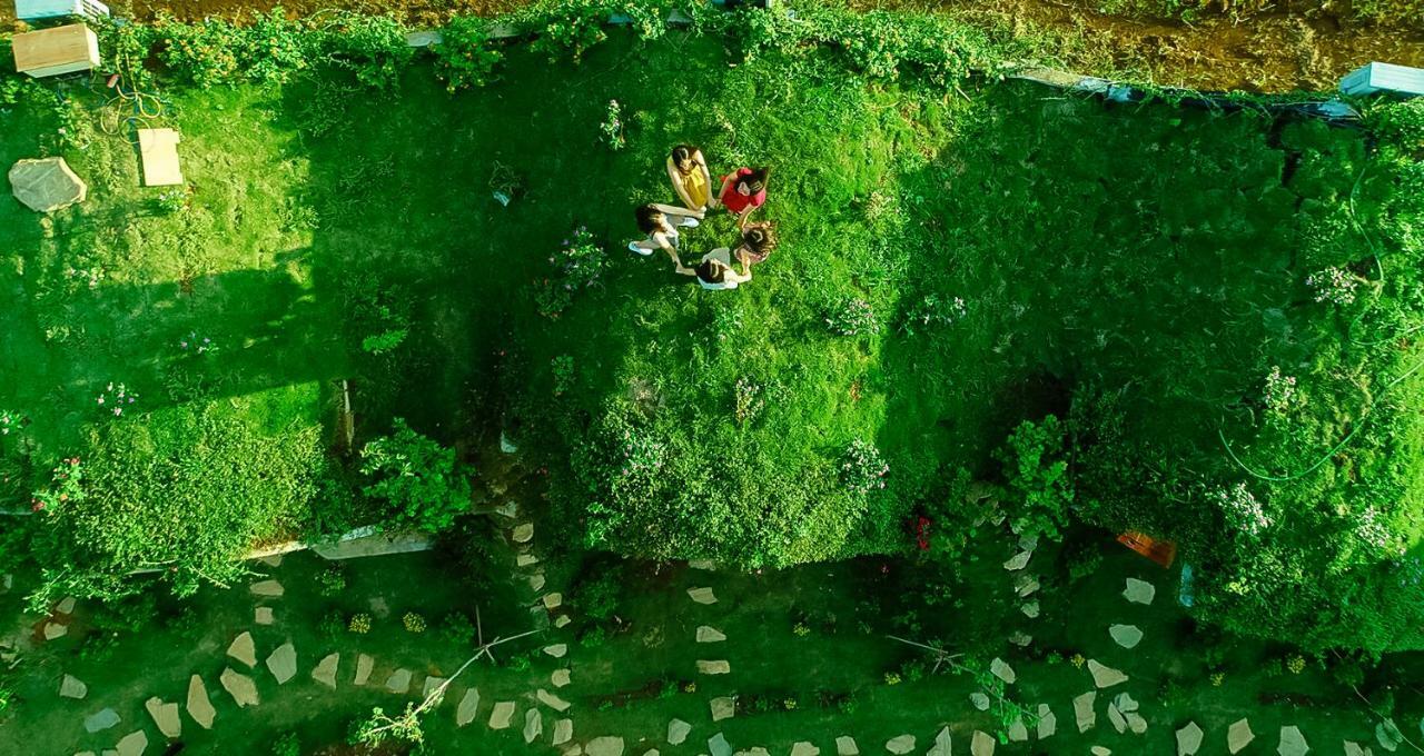Moc Chau Hobbiton Bed & Breakfast Екстериор снимка